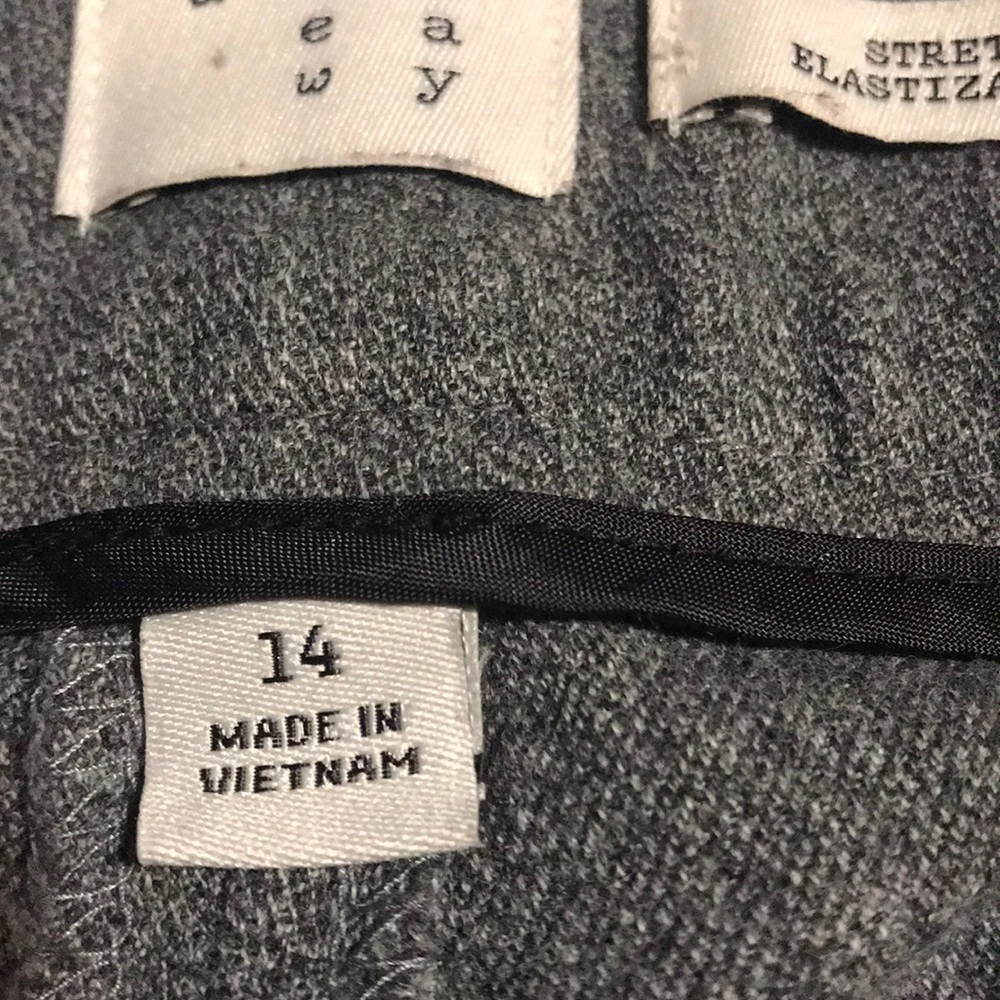 Cropped pants - Picture 2 of 4